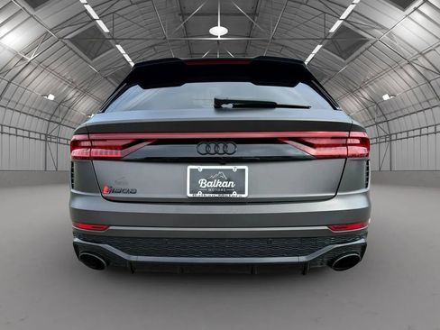 Used 2024 Audi RS Q8 w/ Black Optic Package image 5