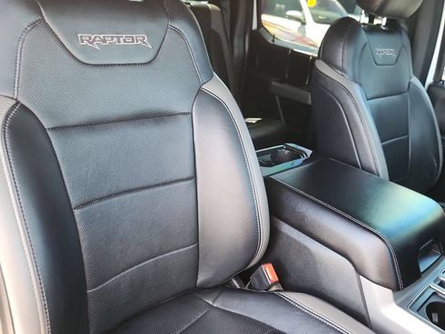 Used 2018 Ford F150 Raptor w/ Equipment Group 802A Luxury AWD/4WD image 18