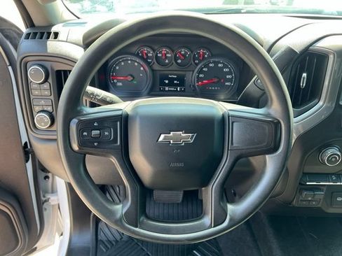 Used 2021 Chevrolet Silverado 1500 Custom Trail Boss AWD/4WD image 24