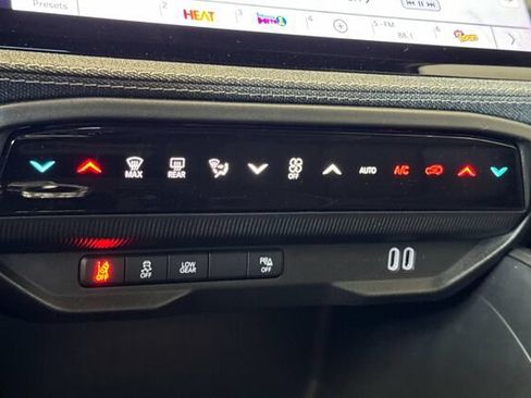 New 2026 Jeep Cherokee Laredo AWD/4WD image 17