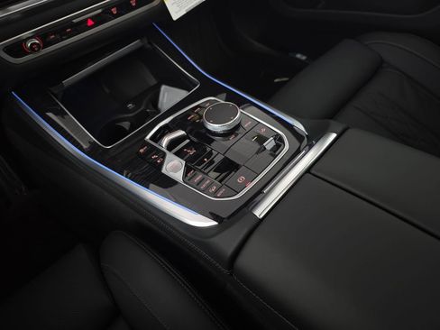 New 2026 BMW X5 xDrive50e w/ M Sport Package image 25