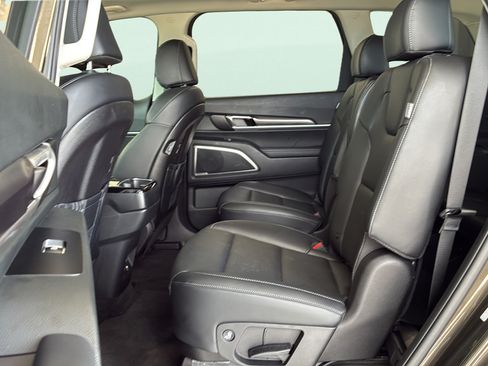 Certified 2025 Kia Telluride S FWD image 25