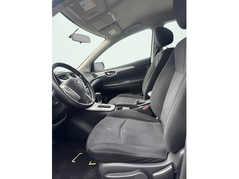 Used 2015 Nissan Sentra SV FWD image 13