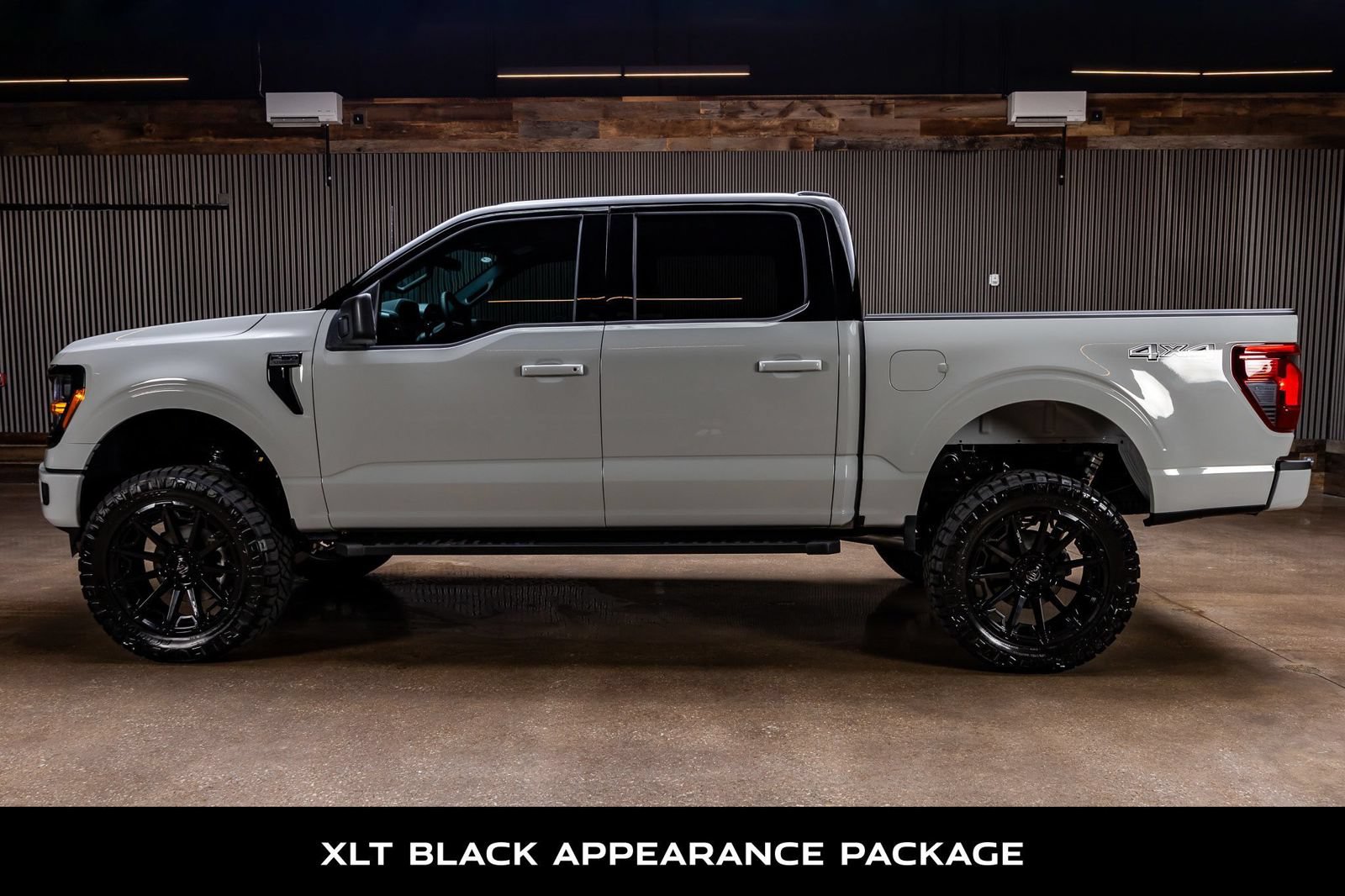 Used 2026 Ford F150 XLT w/ XLT Black Appearance Package AWD/4WD image 6