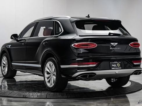 Used 2023 Bentley Bentayga Extended Wheelbase AWD/4WD image 8