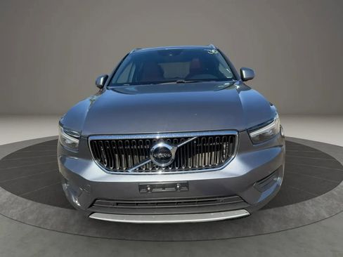 Used 2019 Volvo XC40 T5 Momentum AWD/4WD image 2