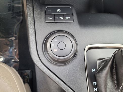 Used 2019 Ford Ranger Lariat w/ Equipment Group 501A Mid AWD/4WD image 25