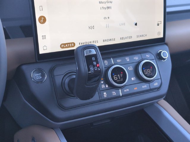 New 2026 Land Rover Defender 110 V8 AWD/4WD image 9