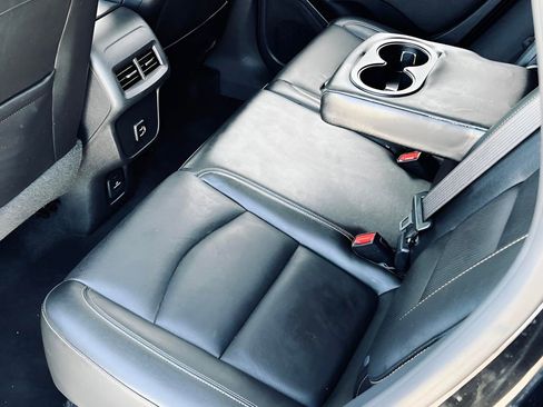 Used 2021 GMC Terrain SLT w/ Infotainment Package II image 17