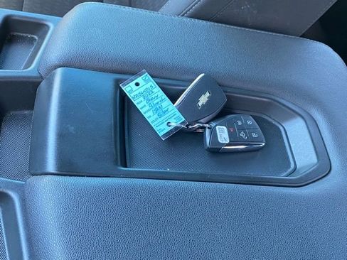 Used 2022 Chevrolet Silverado 1500 Custom image 27