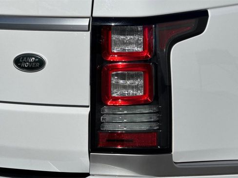 Used 2017 Land Rover Range Rover Supercharged image 26