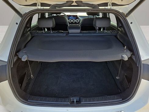 Used 2025 Mercedes-Benz GLA 250 image 13