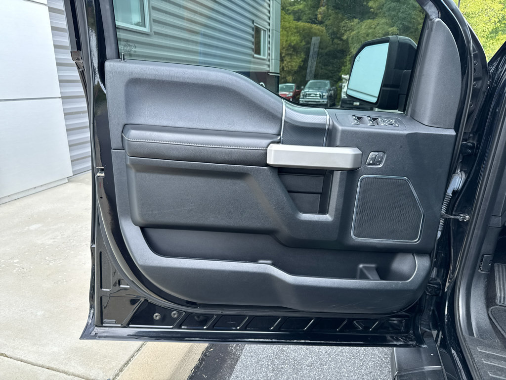 Used 2018 Ford F150 Lariat w/ Equipment Group 502A Luxury AWD/4WD image 25