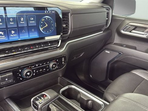 Used 2023 Chevrolet Silverado 1500 LTZ image 20