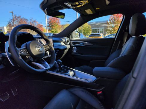 Used 2024 Alfa Romeo Tonale Veloce image 9