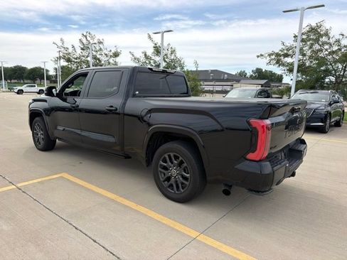 Used 2023 Toyota Tundra Platinum w/ Advanced Package AWD/4WD image 4