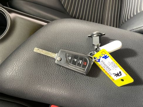 Certified 2023 Toyota Camry SE image 24