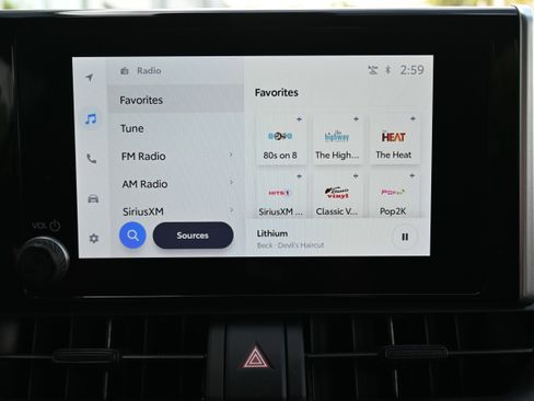 Used 2024 Toyota RAV4 SE image 24