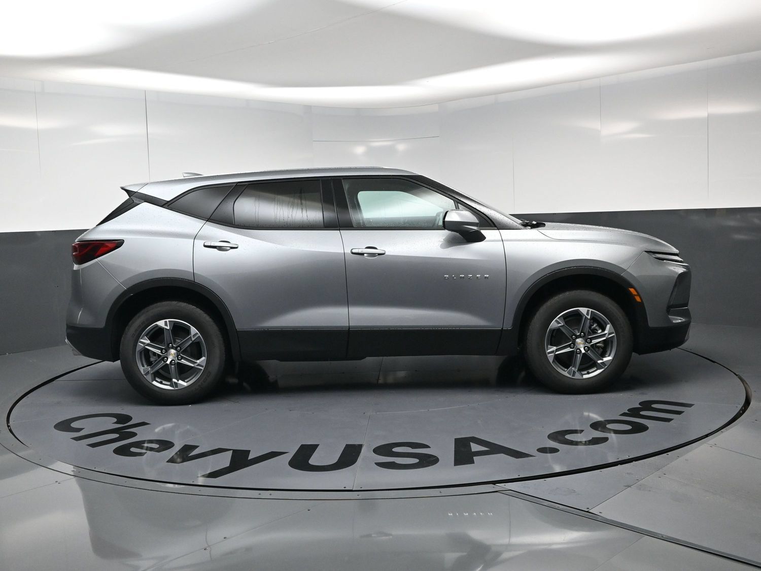 Used 2026 Chevrolet Blazer LT FWD image 10