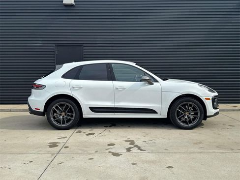 Used 2025 Porsche Macan Turbo image 8