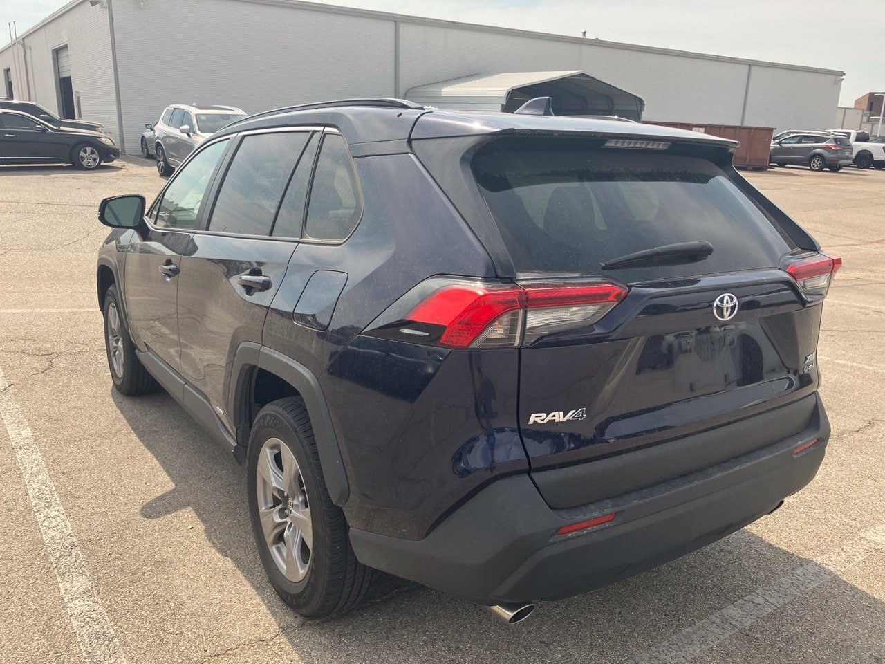Used 2025 Toyota RAV4 XLE AWD/4WD image 6