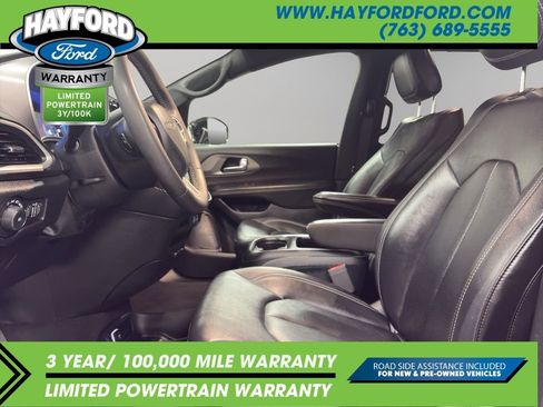 Used 2025 Chrysler Pacifica Select FWD image 13