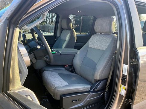 Used 2023 Ford F150 XLT image 23