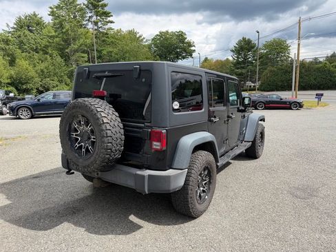 Used 2015 Jeep Wrangler Unlimited Sport w/ Quick Order Package 24S AWD/4WD image 9