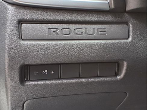 Certified 2023 Nissan Rogue S image 22