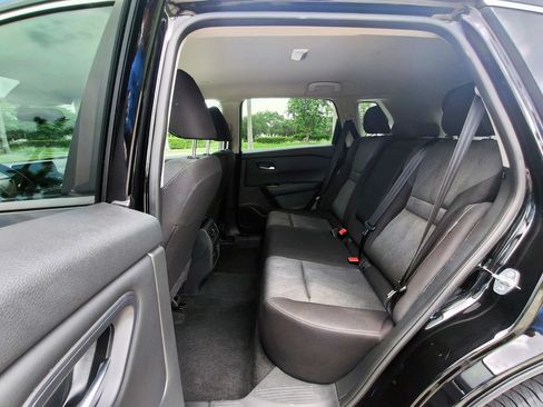 Used 2024 Nissan Rogue SV FWD image 13