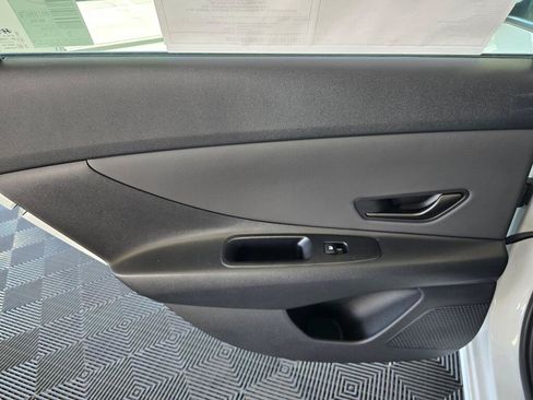 New 2026 Hyundai Elantra Sport FWD image 32