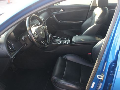 Used 2018 Kia Stinger Premium AWD/4WD image 14