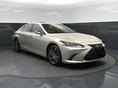 Certified 2025 Lexus ES 350 w/ Premium Package FWD image 9