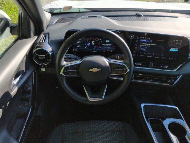 Used 2025 Chevrolet Equinox LT FWD image 15