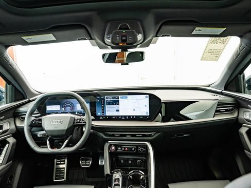 New 2026 Audi SQ5 Premium Plus AWD/4WD image 4