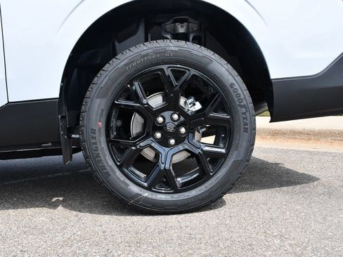 New 2025 Ford Maverick XLT w/ XLT Luxury Package image 39