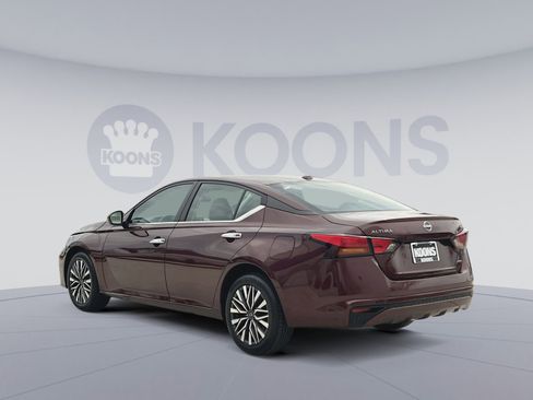 Used 2023 Nissan Altima 2.5 SV image 14