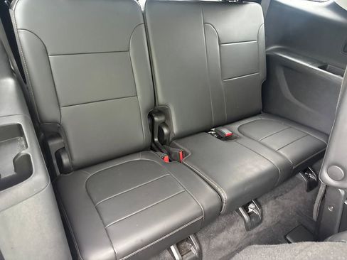 Used 2020 Chevrolet Traverse RS w/ LPO, Floor Liner Package AWD/4WD image 11