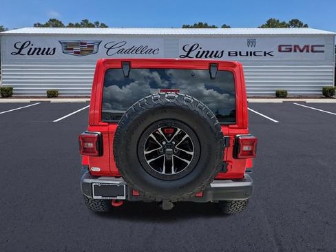 Used 2026 Jeep Wrangler Unlimited Rubicon AWD/4WD image 5