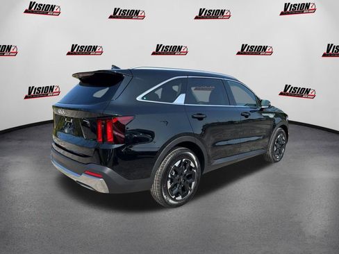 New 2026 Kia Sorento S w/ S Panoramic Sunroof Package image 5