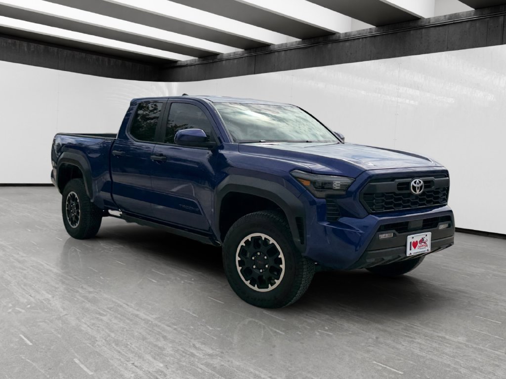 Used 2024 Toyota Tacoma TRD Off-Road AWD/4WD image 7