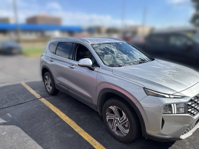 Used 2023 Hyundai Santa Fe SEL w/ Winter Weather Package AWD/4WD image 3