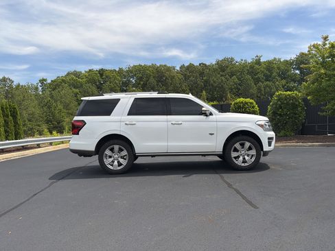 Used 2024 Ford Expedition King Ranch RWD image 5