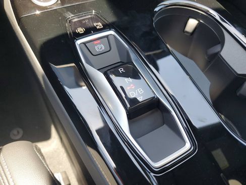 New 2027 Audi A6 e-tron Premium Plus AWD/4WD image 25
