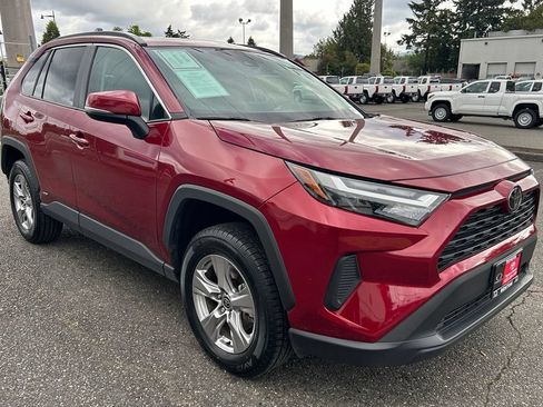 Certified 2025 Toyota RAV4 XLE w/ Convenience Package AWD/4WD image 3