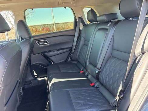 Certified 2023 Nissan Rogue Platinum w/ Platinum Premium Package image 22