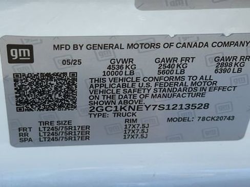 Used 2025 Chevrolet Silverado 2500 LT w/ Convenience Package AWD/4WD image 30