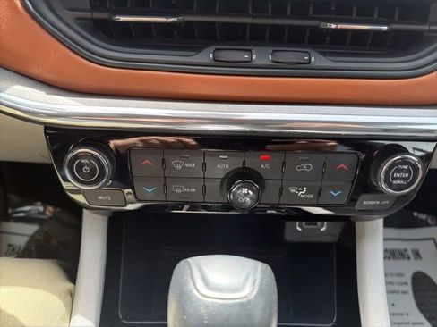Used 2024 Jeep Compass Limited AWD/4WD image 18