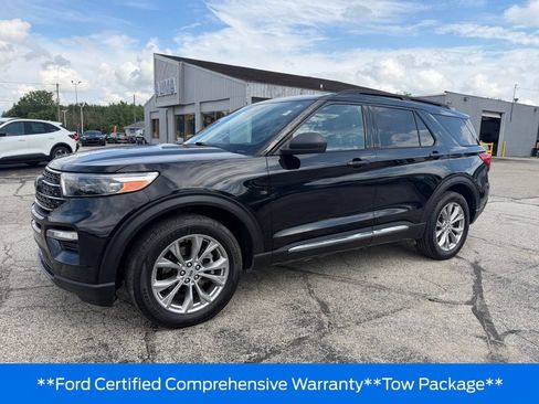 Used 2020 Ford Explorer XLT w/ Equipment Group 202A AWD/4WD image 2