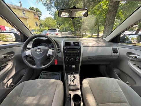 Used 2010 Toyota Corolla LE w/ All Weather Guard Pkg FWD image 22